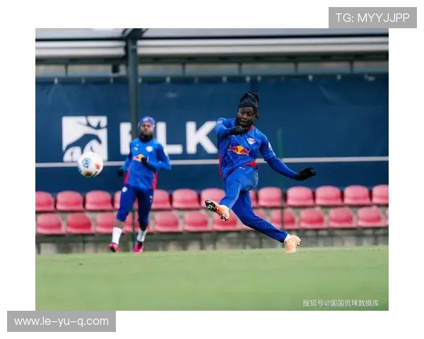 莱比锡红牛青春风暴有多猛?场均24.8岁小将,迎战法兰克福活力对决